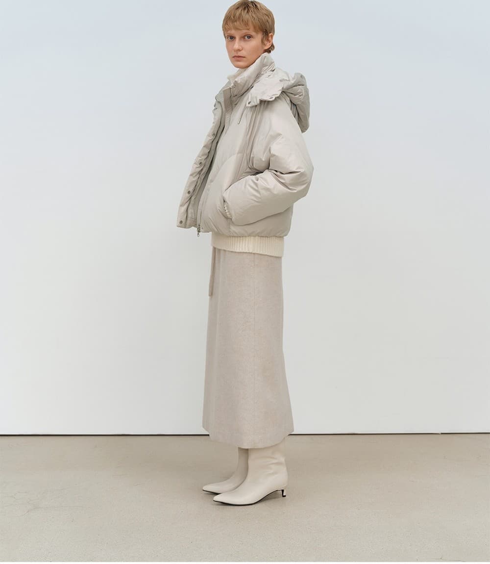 TFW DETACHABLE HOOD GOOSE DOWN PUFFER_BEIGE — vue 10