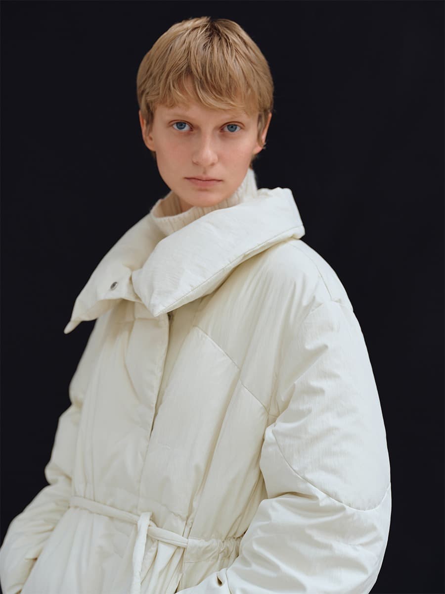 TFW HIGH NECK DIVIDED GOOSE DOWN_CREAM — vue 2