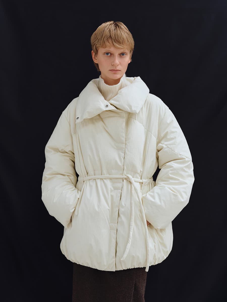 TFW HIGH NECK DIVIDED GOOSE DOWN_CREAM — vue 1