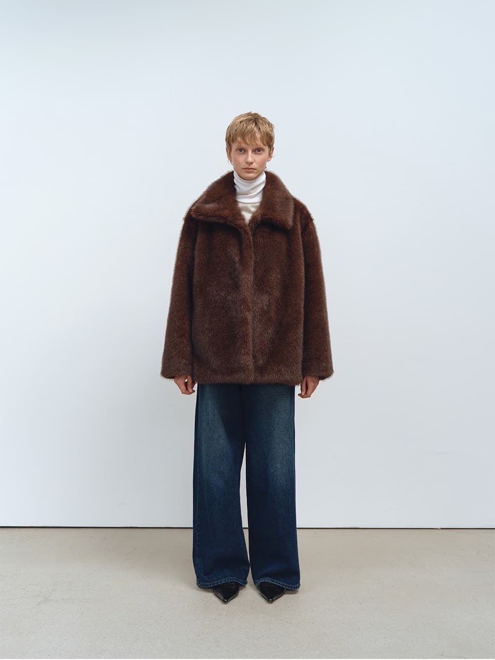 TFW HIGH NECK ECO FUR HALF JACKET_BROWN — vue 5