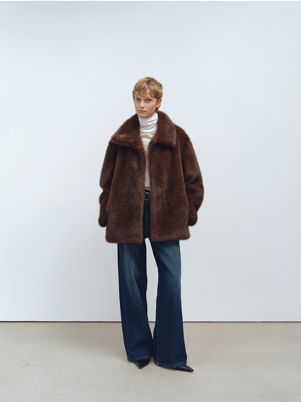 TFW HIGH NECK ECO FUR HALF JACKET_BROWN — vue 7