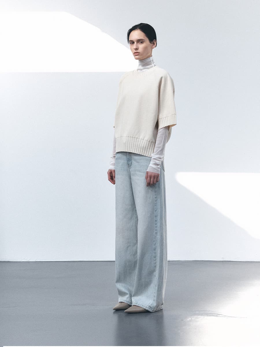 TVS COTTON ROUND NECK KNIT TOP_CREAM — vue 3