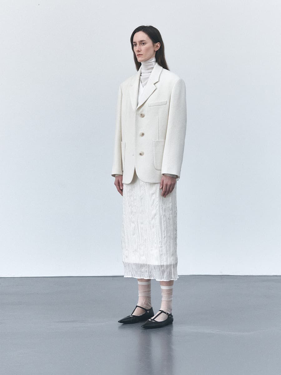 TVS OVERFIT BOUCLE 3-BUTTON BLAZER_IVORY — vue 3