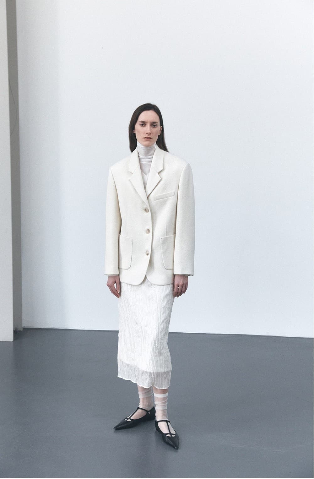 TVS OVERFIT BOUCLE 3-BUTTON BLAZER_IVORY — vue 11