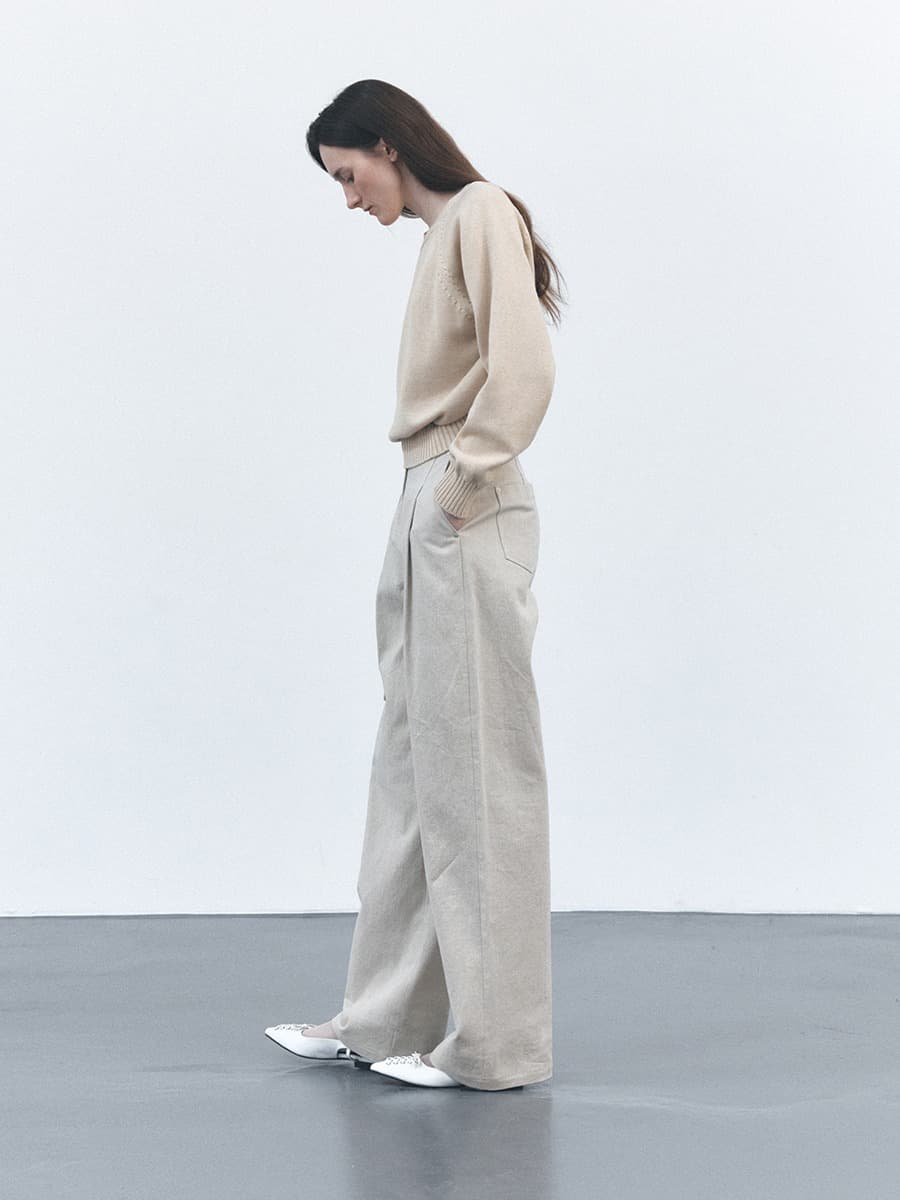 TVS BELTED ONE TUCK WIDE TROUSERS_BEIGE — vue 3