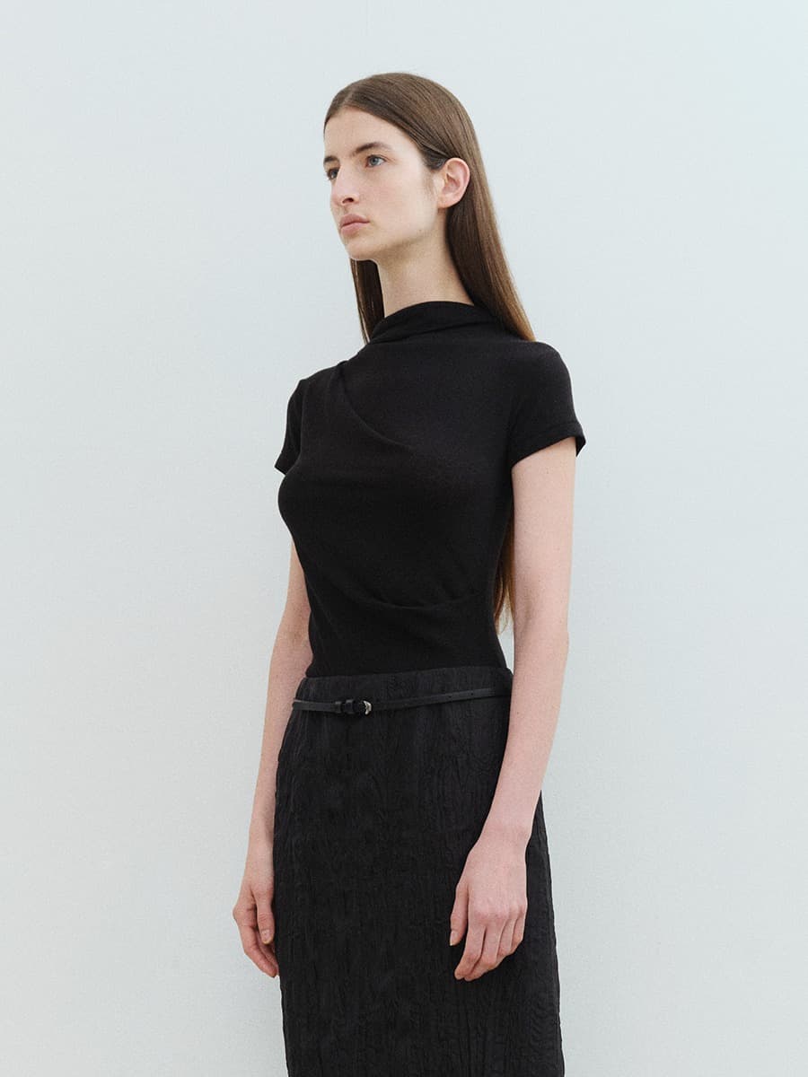 TVS WOOL DRAPED TOP_BLACK — vue 2
