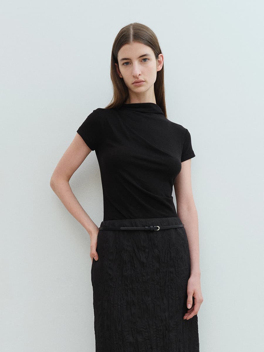 TVS WOOL DRAPED TOP_BLACK — vue 3