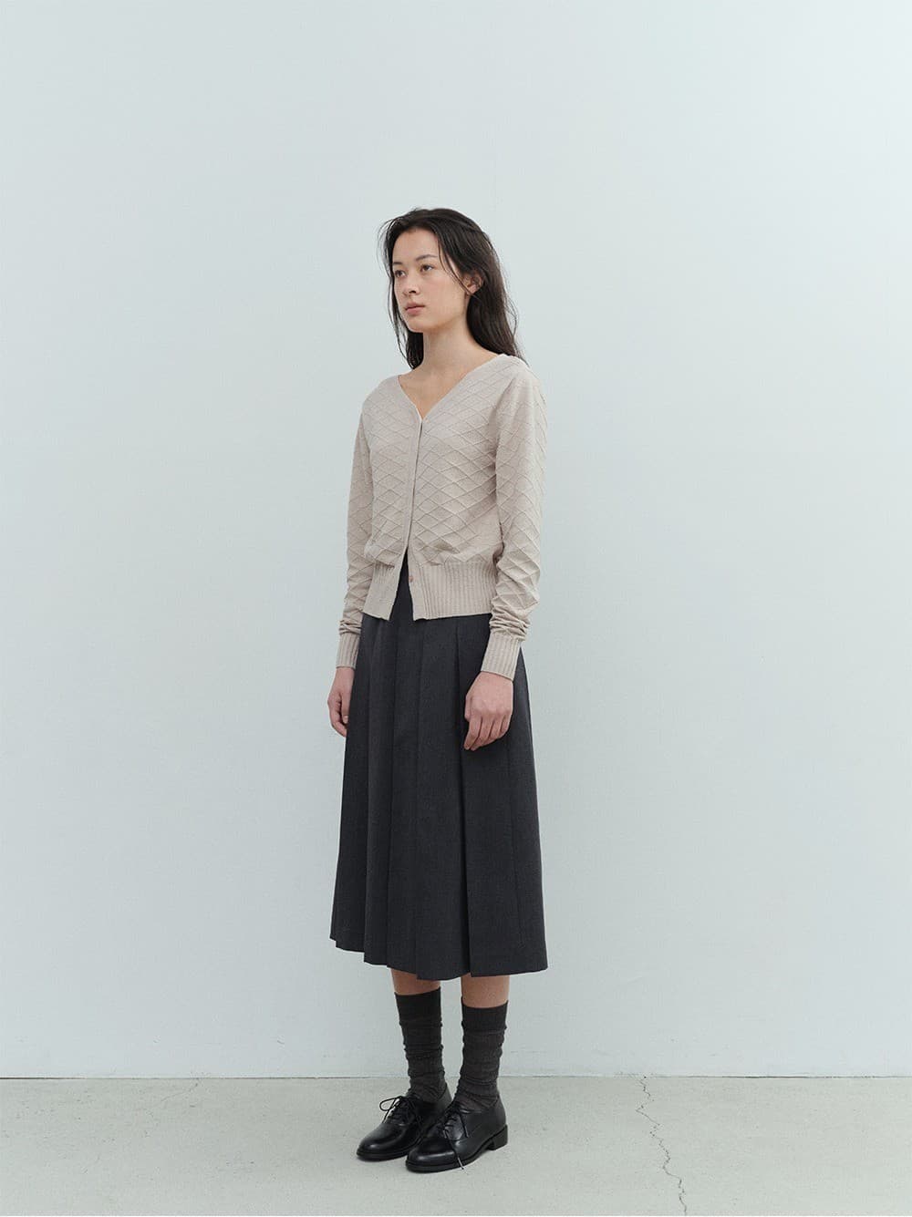 TVS ARGYLE V-NECK CARDIGAN_BEIGE — vue 10