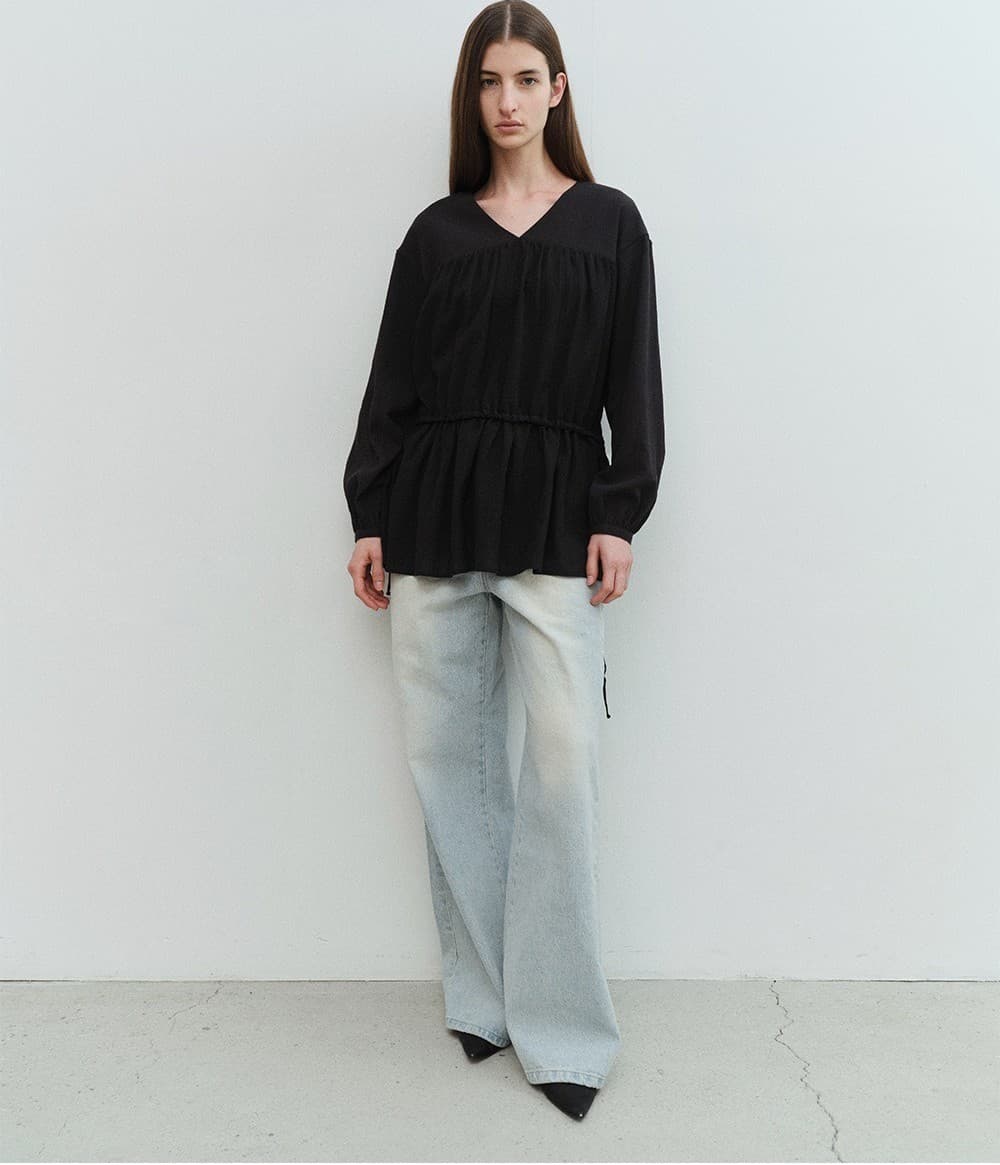 TVS SHIRRING V-NECK BLOUSE_BLACK — vue 6