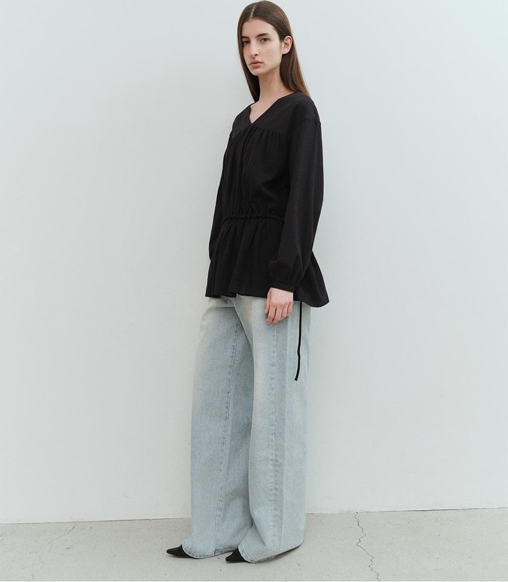 TVS SHIRRING V-NECK BLOUSE_BLACK — vue 11