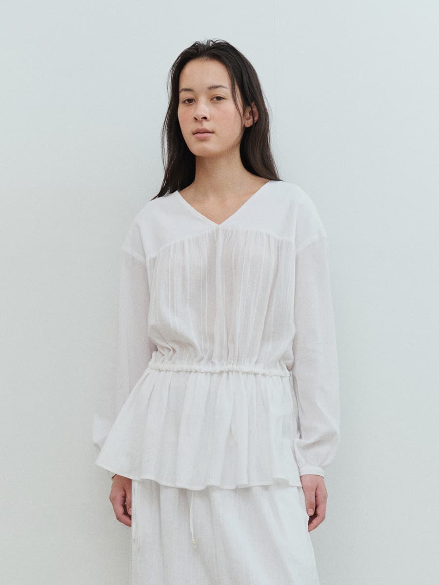 TVS SHIRRING V-NECK BLOUSE_WHITE — vue 1