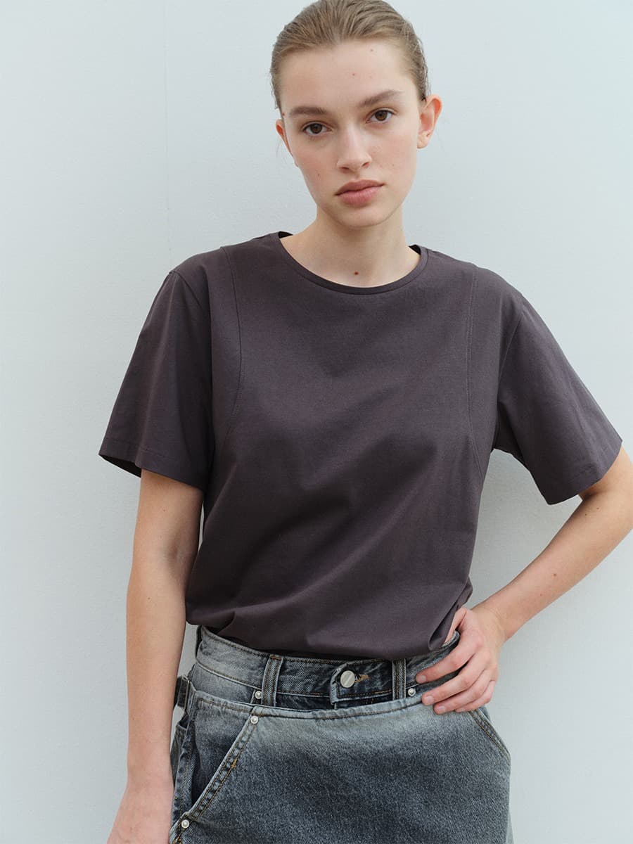 RTS ARMHOLE STITCH SILKET TOP_CHARCOAL — vue 3