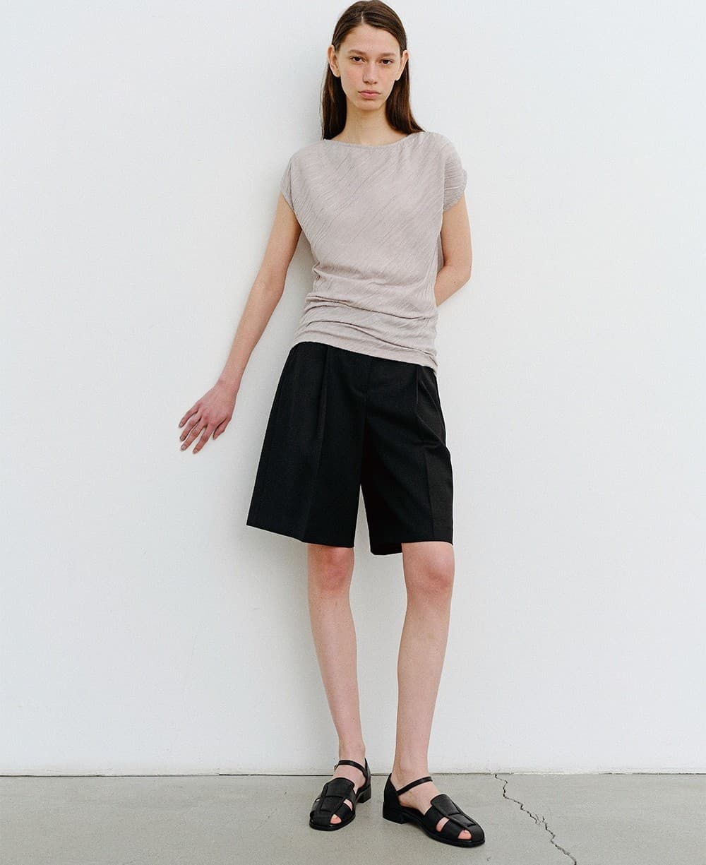 TVR WOOL ONE TUCK SHORTS PANTS_BLACK — vue 7