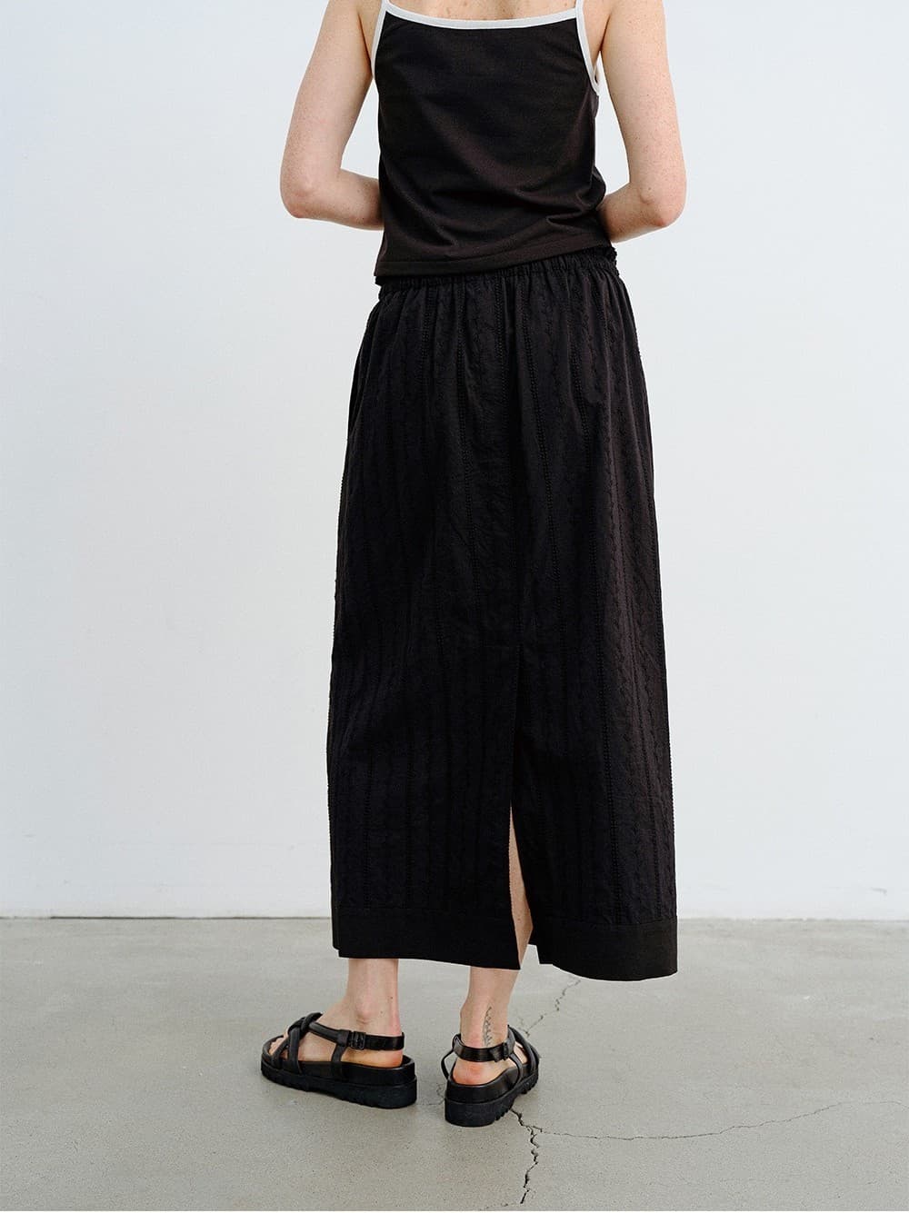 TVR EMBROIDERY BANDING SKIRT_BLACK — vue 10