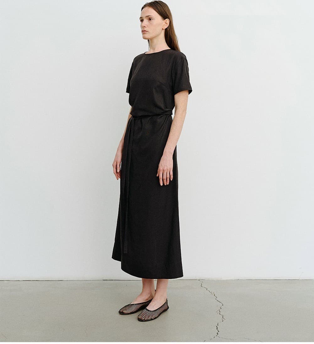 TVR DRAPED WAIST DRESS_BLACK — vue 9