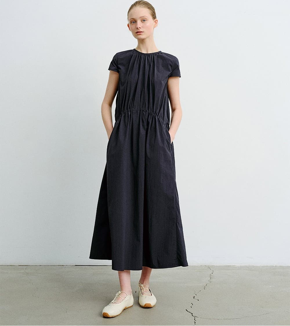 TVR ROUND NECK SHIRRING DRESS_D-NAVY — vue 6