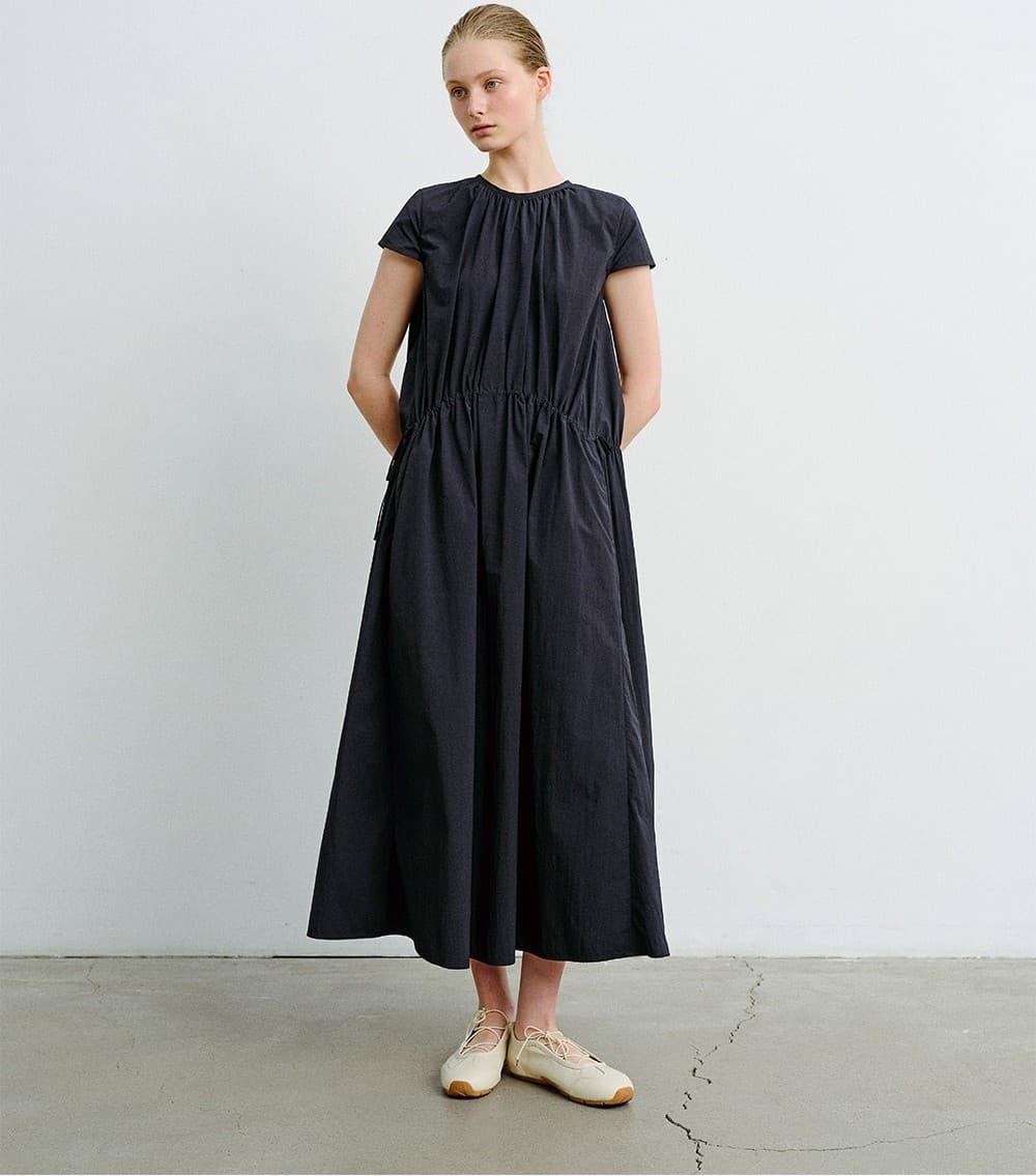 TVR ROUND NECK SHIRRING DRESS_D-NAVY — vue 7