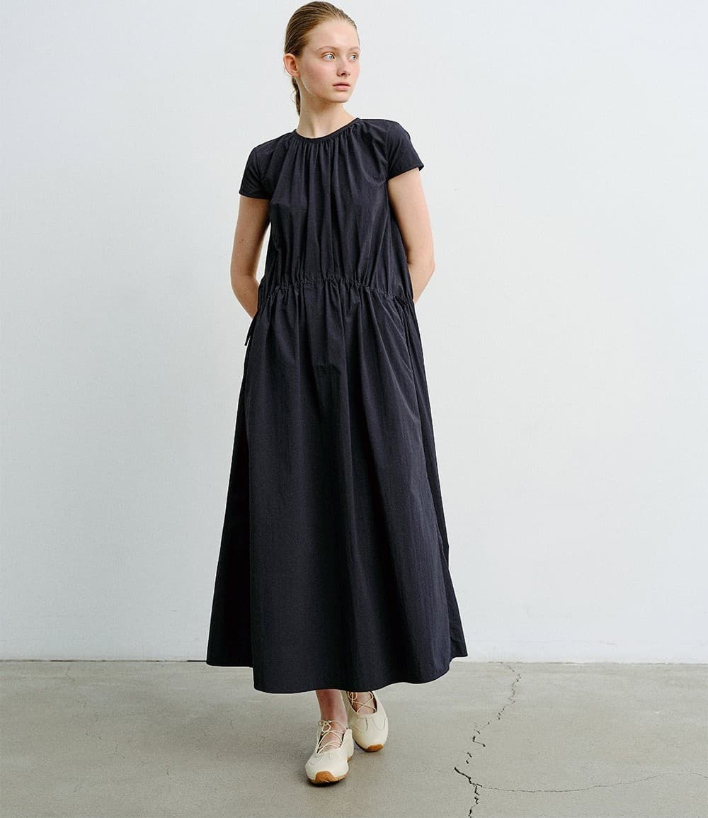 TVR ROUND NECK SHIRRING DRESS_D-NAVY — vue 8