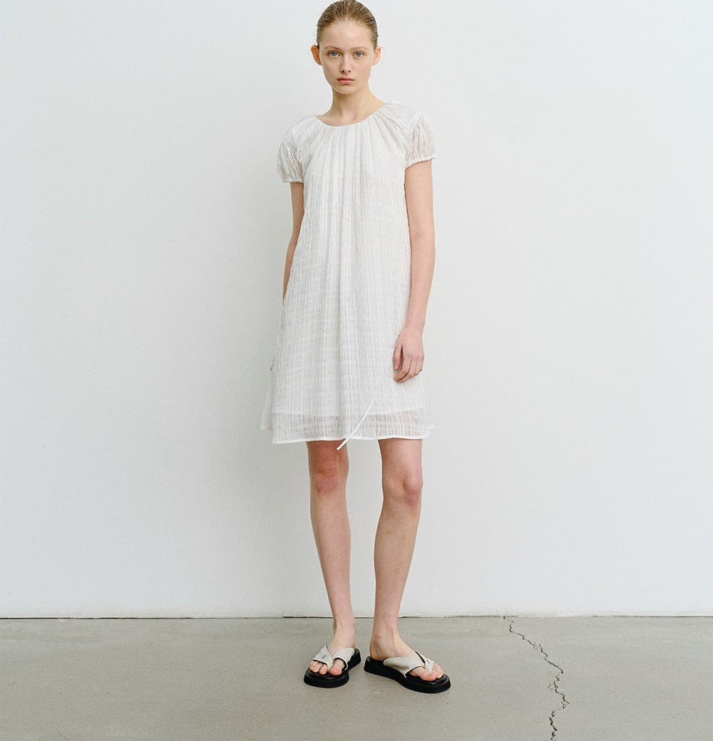 TVR CHECK VOLUME DRESS_WHITE — vue 6