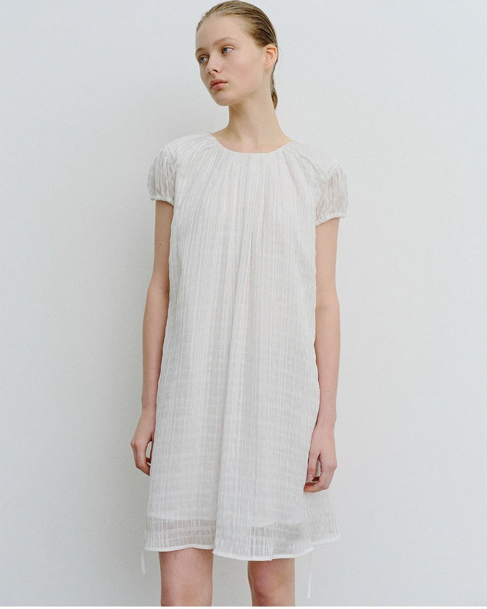 TVR CHECK VOLUME DRESS_WHITE — vue 8