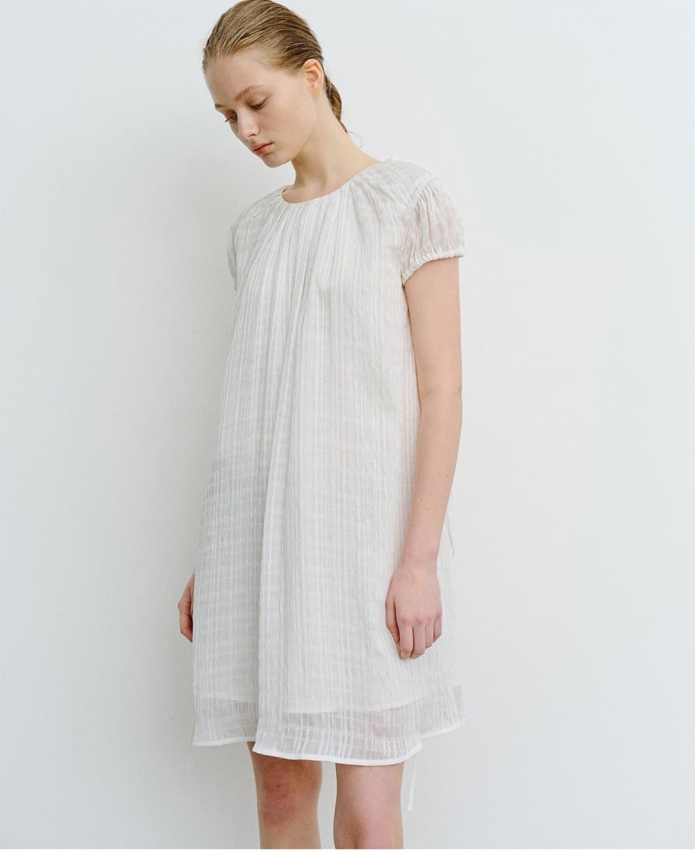TVR CHECK VOLUME DRESS_WHITE — vue 11