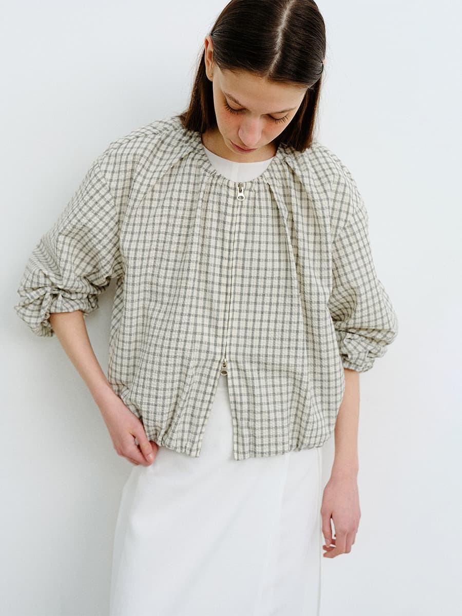 TVR SEERSUCKER BANDING JUMPER_BEIGE CHECK — vue 3