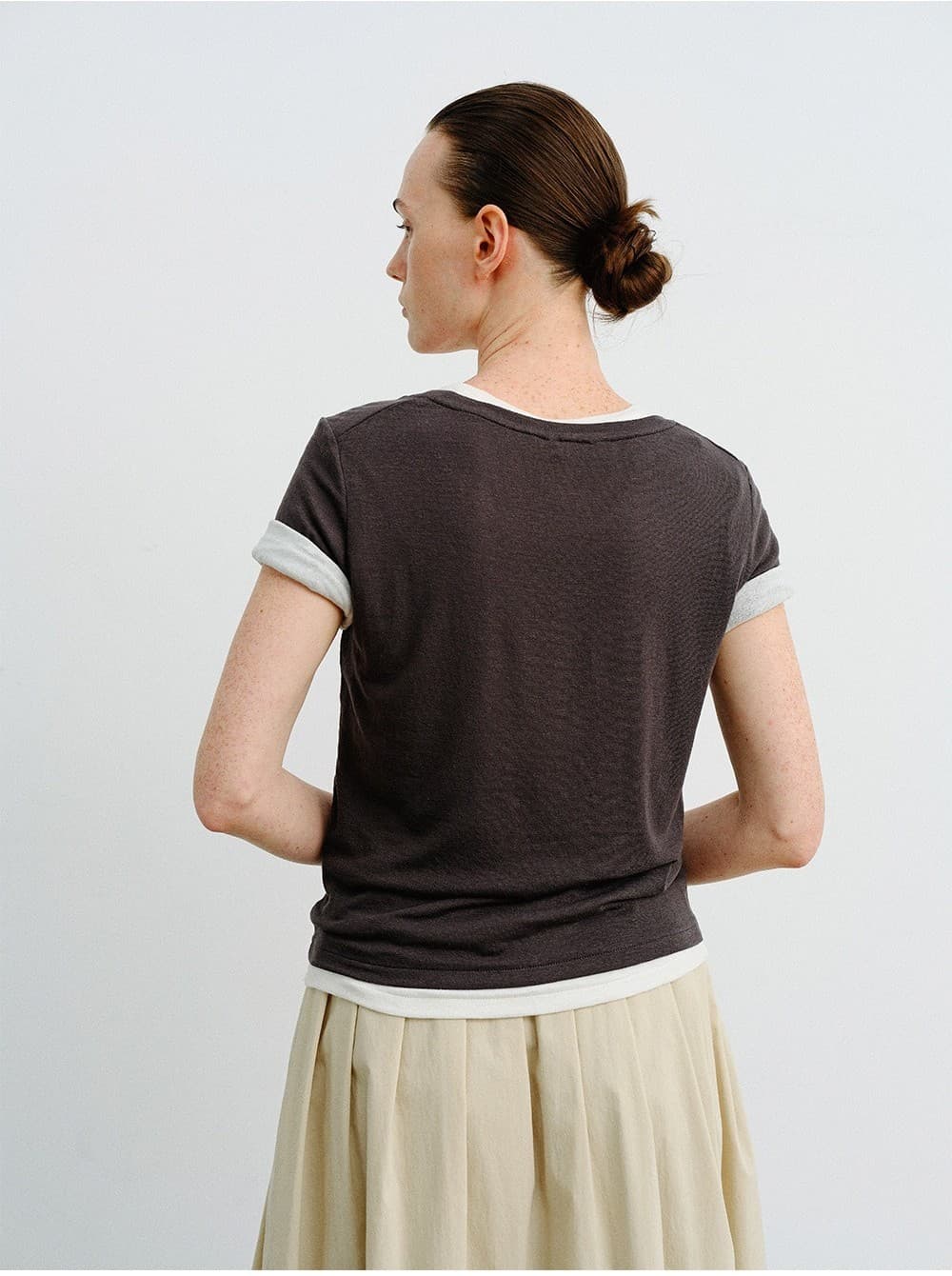 TVR LINEN LAYERED TOP_CHARCOAL & IVORY — vue 10