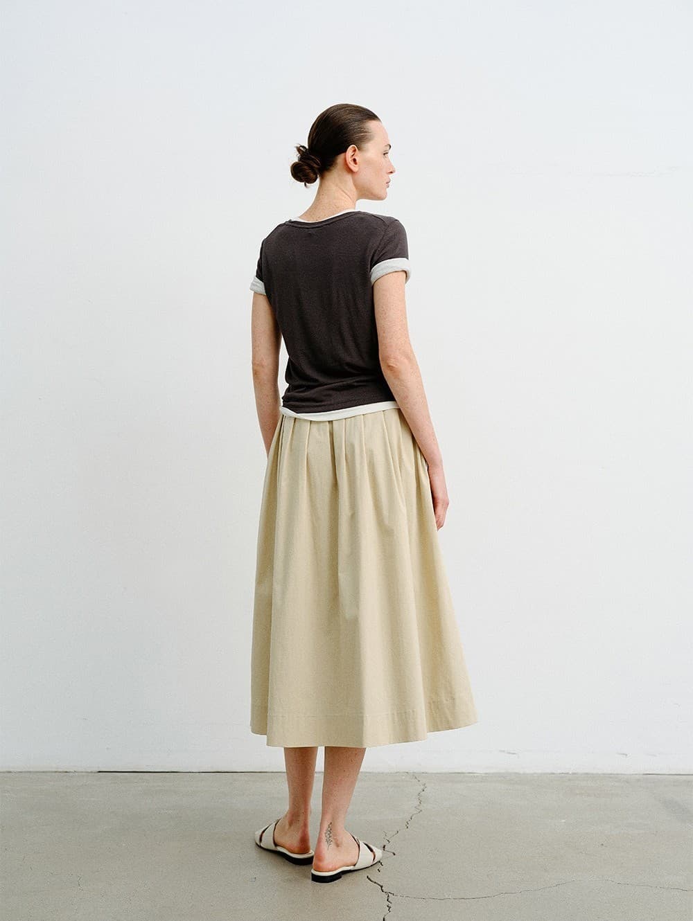 TVR LINEN LAYERED TOP_CHARCOAL & IVORY — vue 11
