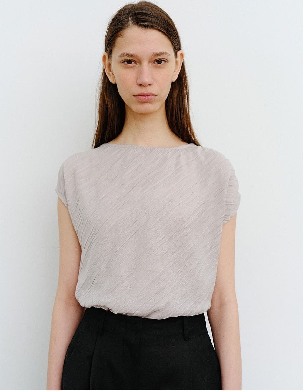 TVR ASYMMETRIC PLEATS TOP_BEIGE — vue 5