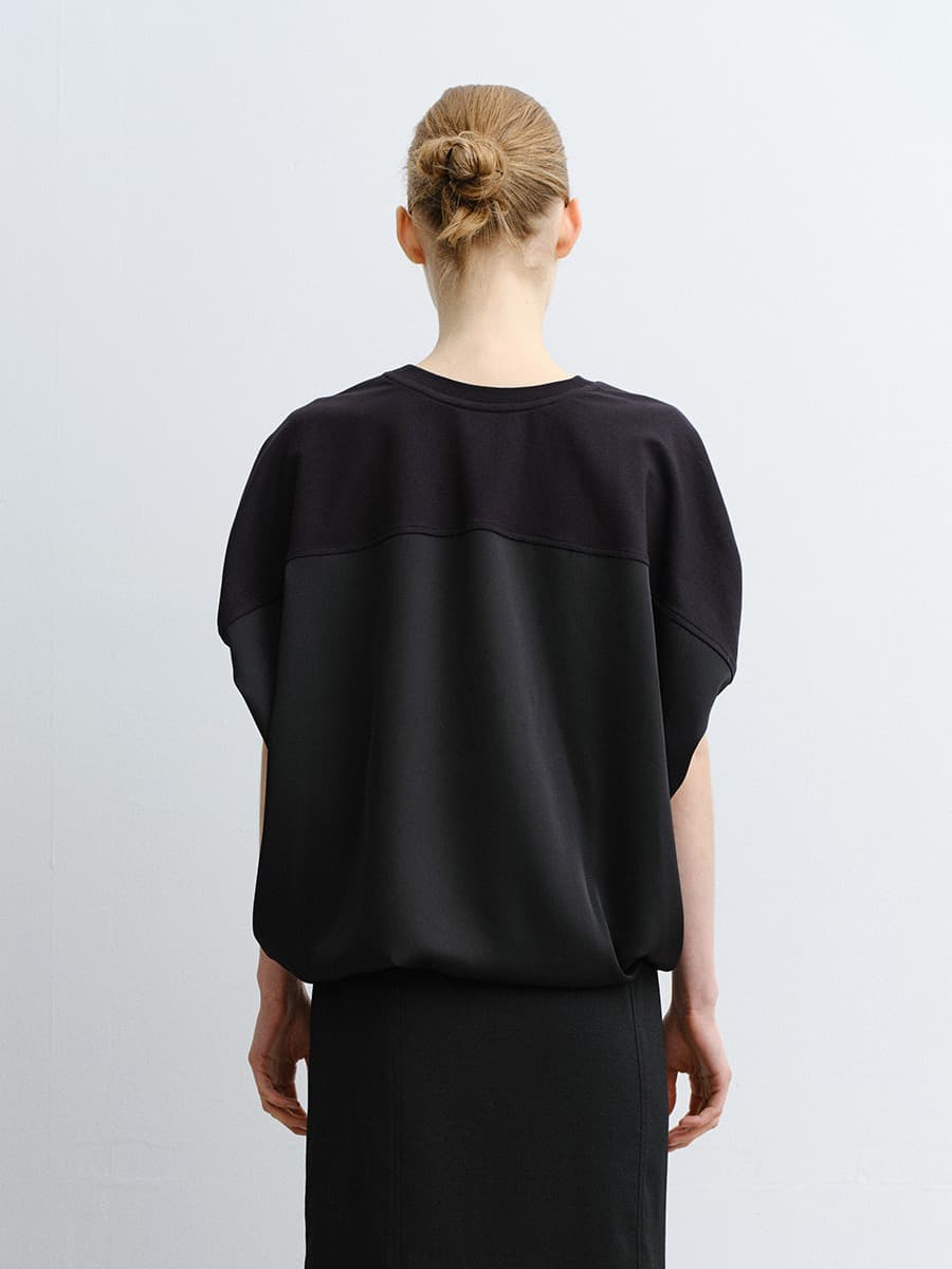 TVR VOLUME SATIN STRING TOP_BLACK — vue 3