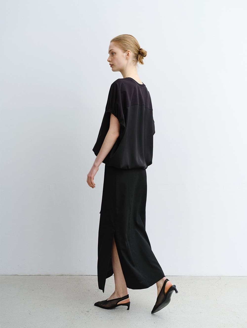 TVR VOLUME SATIN STRING TOP_BLACK — vue 11