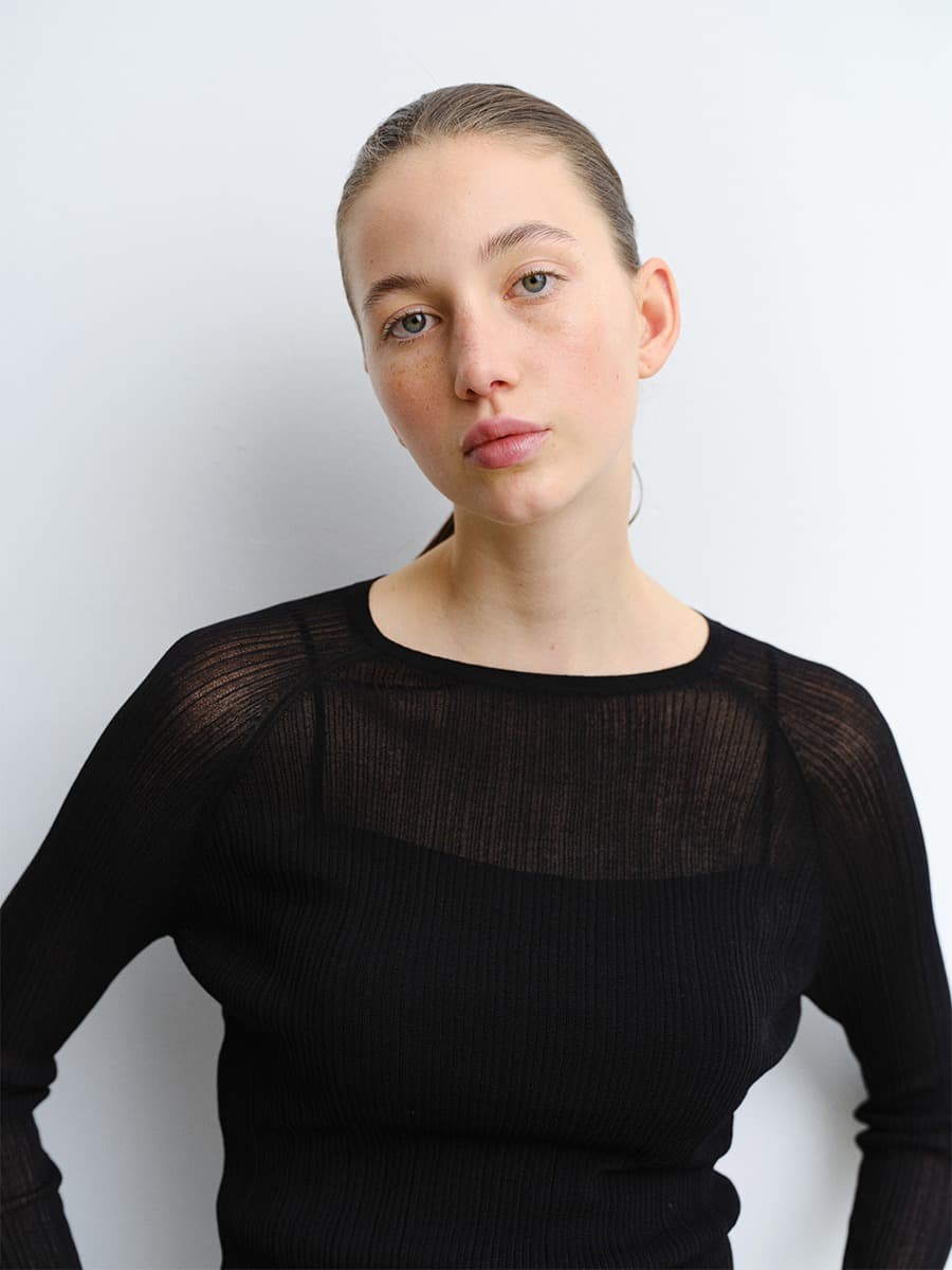 TVR RIBBED SILK KNIT TOP_BLACK — vue 4