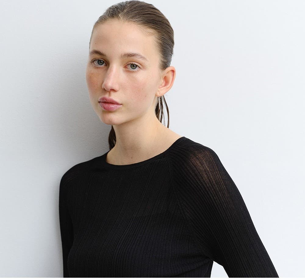 TVR RIBBED SILK KNIT TOP_BLACK — vue 9
