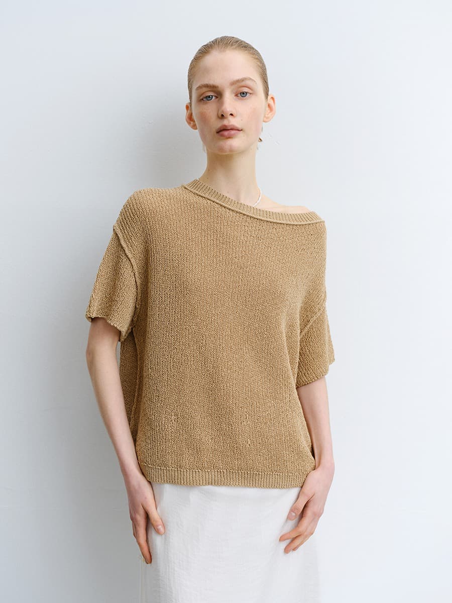 TVR ONE OFF-SHOULDER KNIT TOP_BEIGE — vue 3