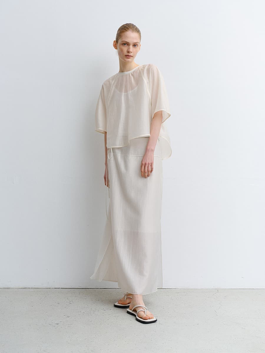 TVR VOLUME SLEEVE BLOUSE_IVORY — vue 5