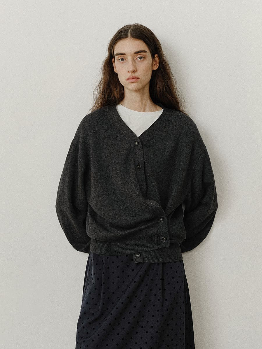 TVF COTTON CASHMERE KNIT CARDIGAN_CHARCOAL — vue 3