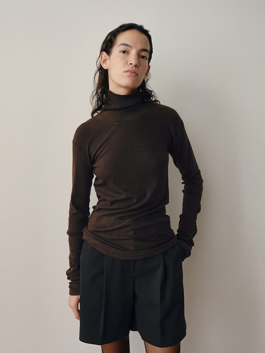 TVW WOOL TURTLENECK TOP_BROWN — vue 1
