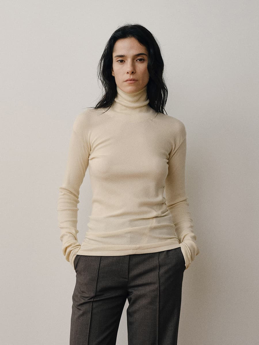 TVW WOOL TURTLENECK TOP_IVORY — vue 1