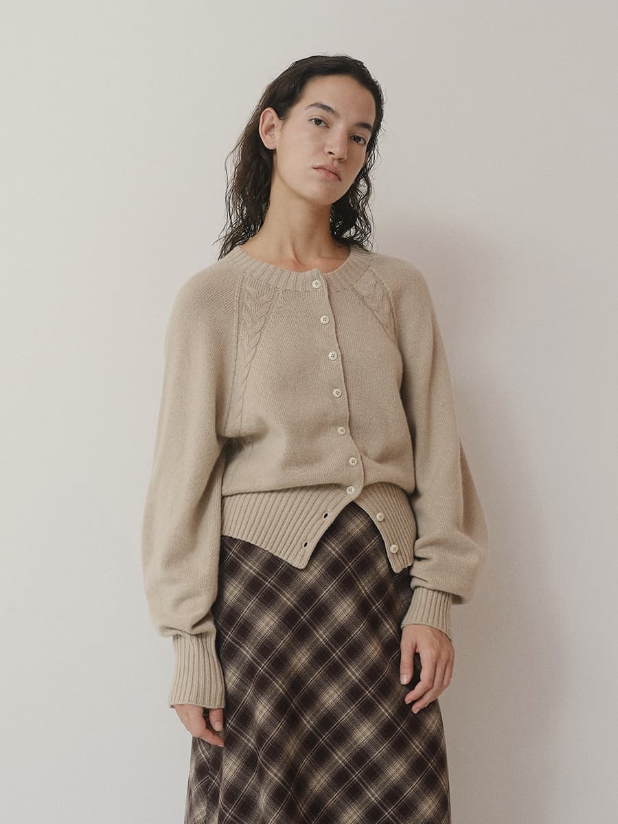 TVF MERINO WOOL CABLE KNIT CARDIGAN_L-BEIGE — vue 2