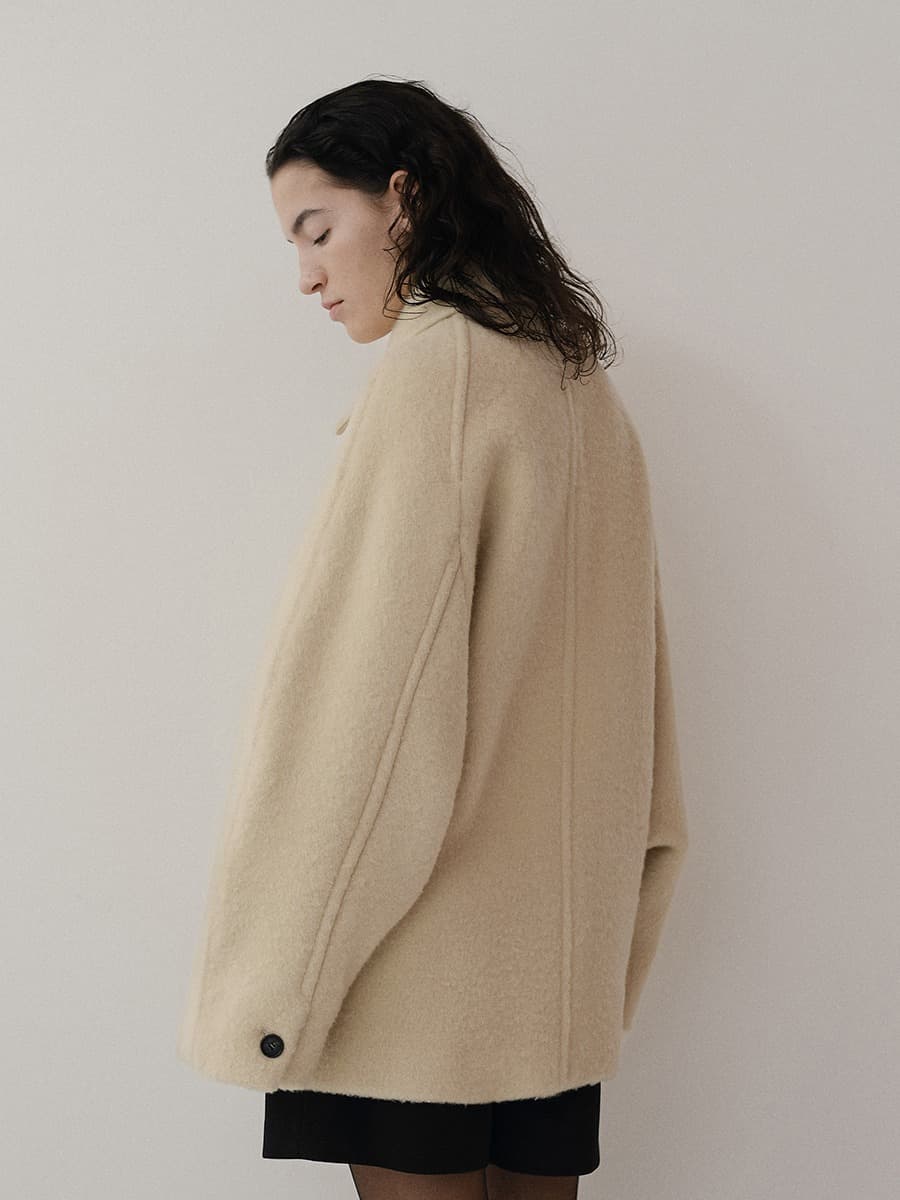 TVW SURI ALPACA SEMI DOUBLE HALF COAT_CREAM BEIGE — vue 3