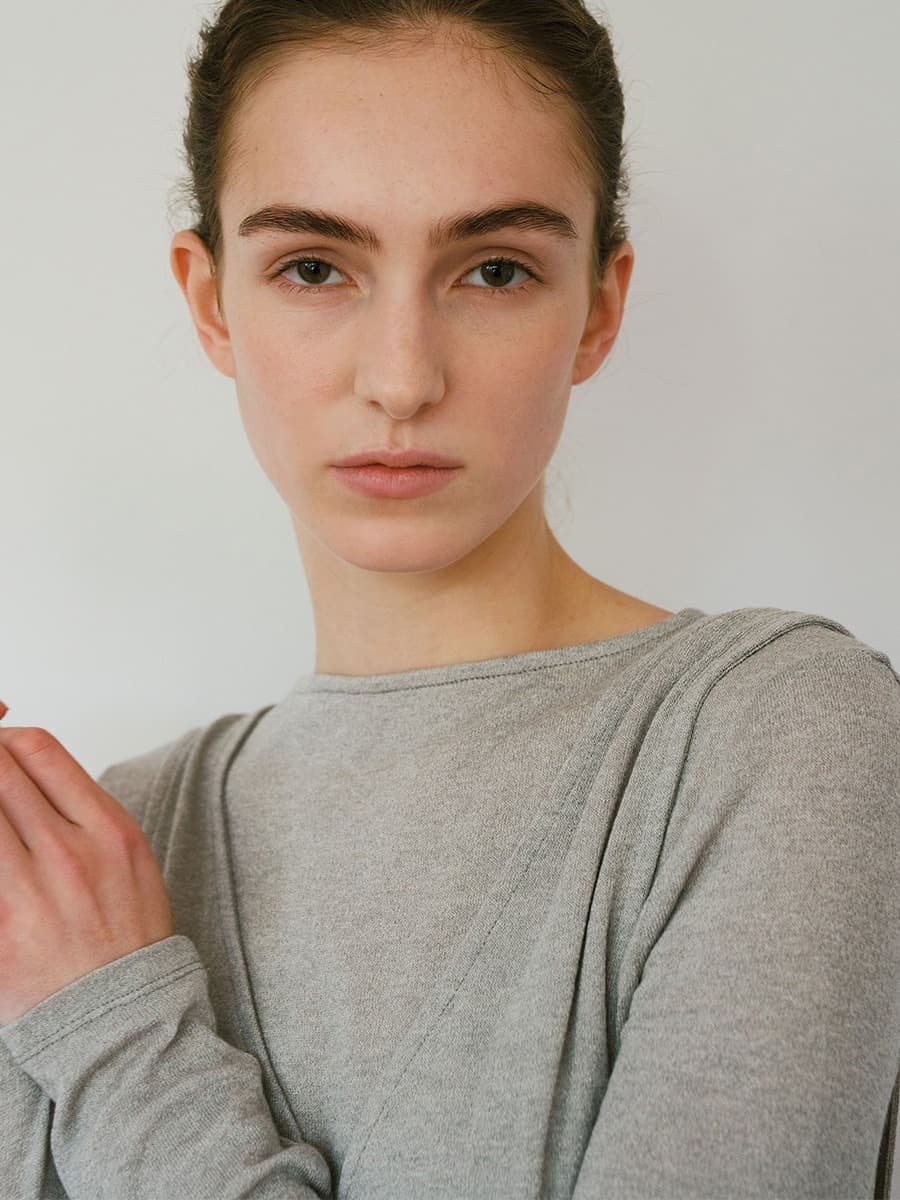 TVW DRAPED LAYER TOP_L-GREY — vue 4