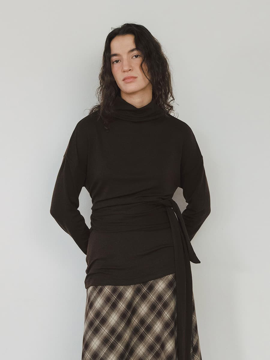 TVW MOCKNECK WOOL TIE TOP_BROWN — vue 2