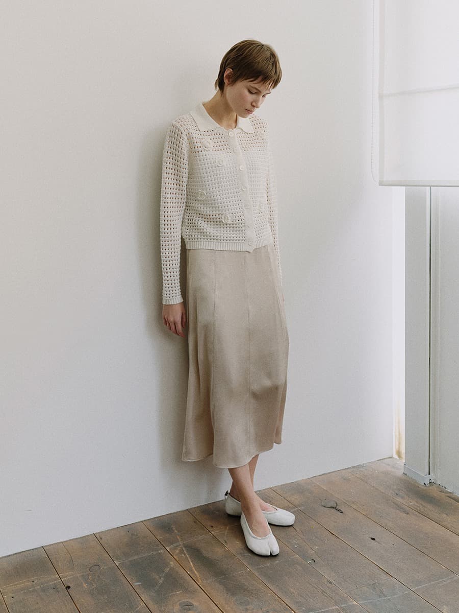 TIS FLARED MATT SATIN SKIRT_BEIGE — vue 3