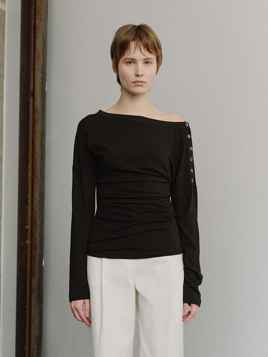 TIS BUTTON OFF-SHOULDER TOP_BLACK — vue 1