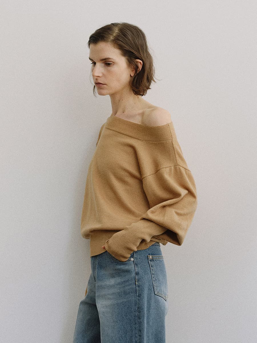 TIS WOOL OFF-SHOULDER KNIT TOP_BEIGE — vue 5