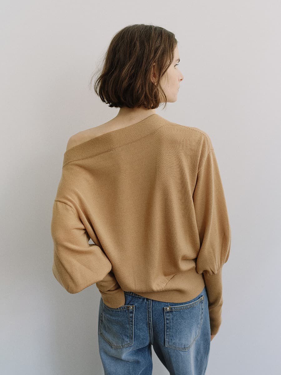 TIS WOOL OFF-SHOULDER KNIT TOP_BEIGE — vue 8