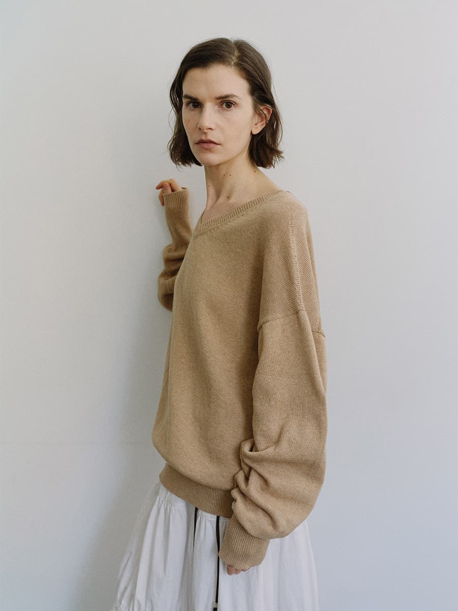 TIS CASHMERE V-NECK KNIT_BEIGE — vue 4