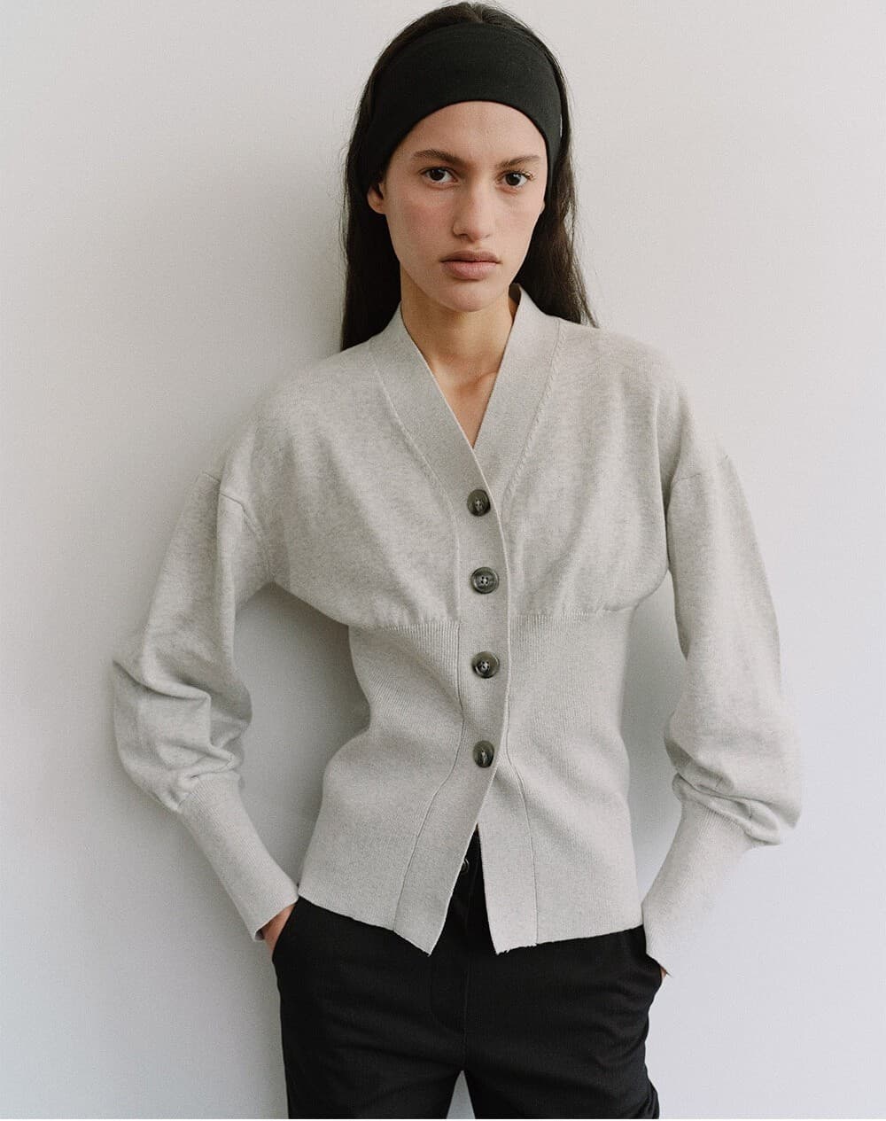 TIS COTTON CASHMERE V-NECK KNIT CARDIGAN_L-GREY — vue 9
