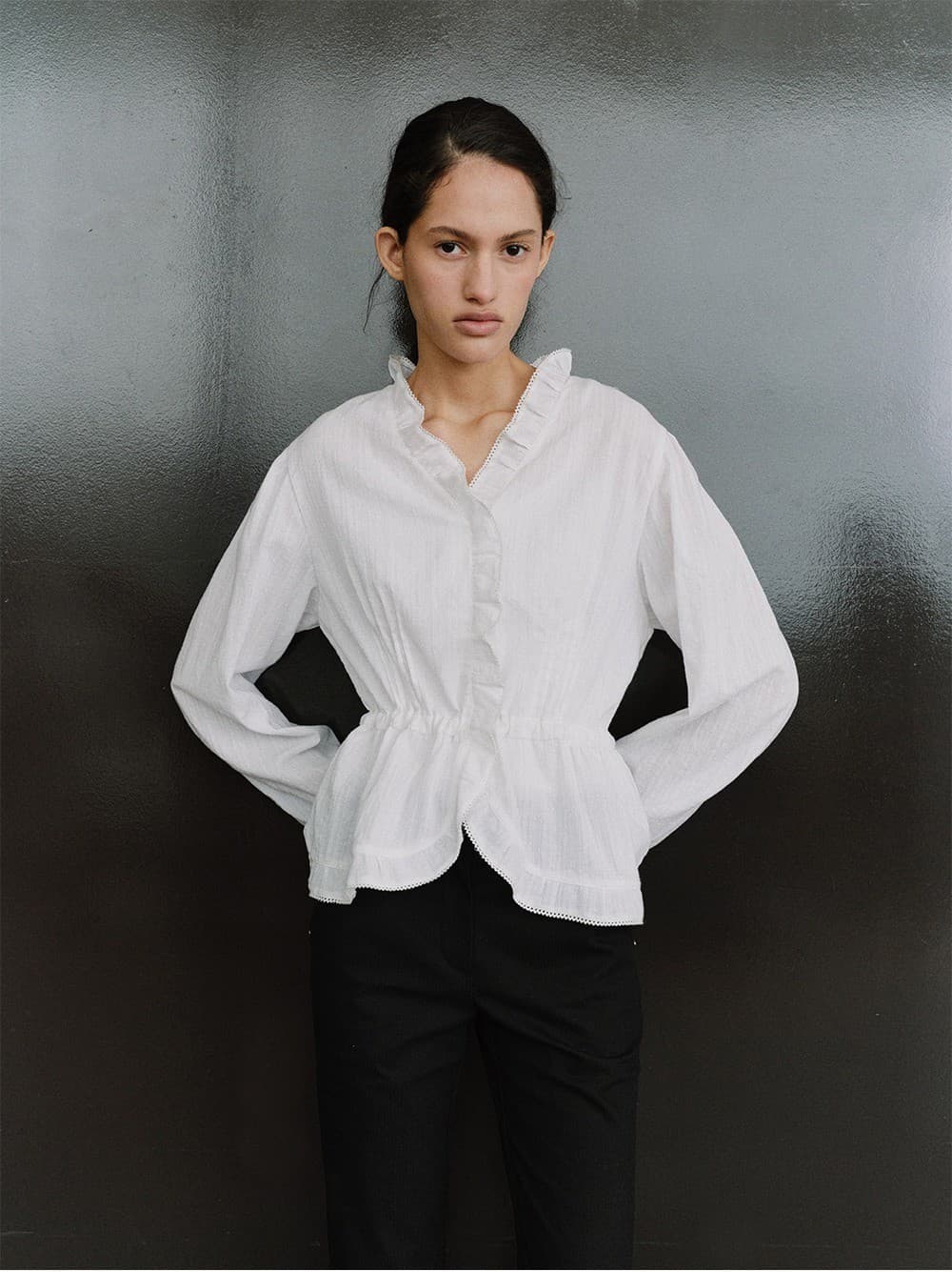 TIS COTTON FRILL BLOUSE_WHITE — vue 8