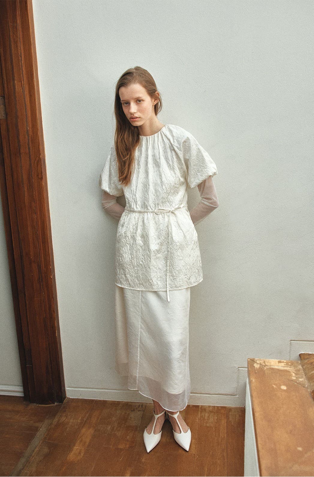 TIS JACQUARD TWO WAY SHIRRING PUFF DRESS_IVORY — vue 8